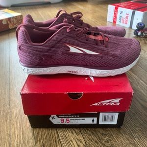 Altra womens running shoe 9.5